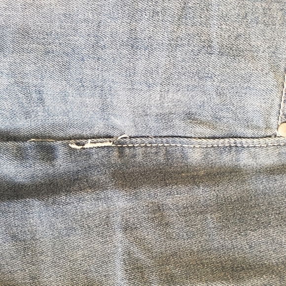 RW&CO BLUE LIGHT WASH JEANS DENIM SKIRT FADED AREA SIZE 12 - Picture 9 of 10
